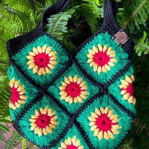 CROCHET GRANNY SQUARE RASTAFARIAN TOTE TRAVEL BAG